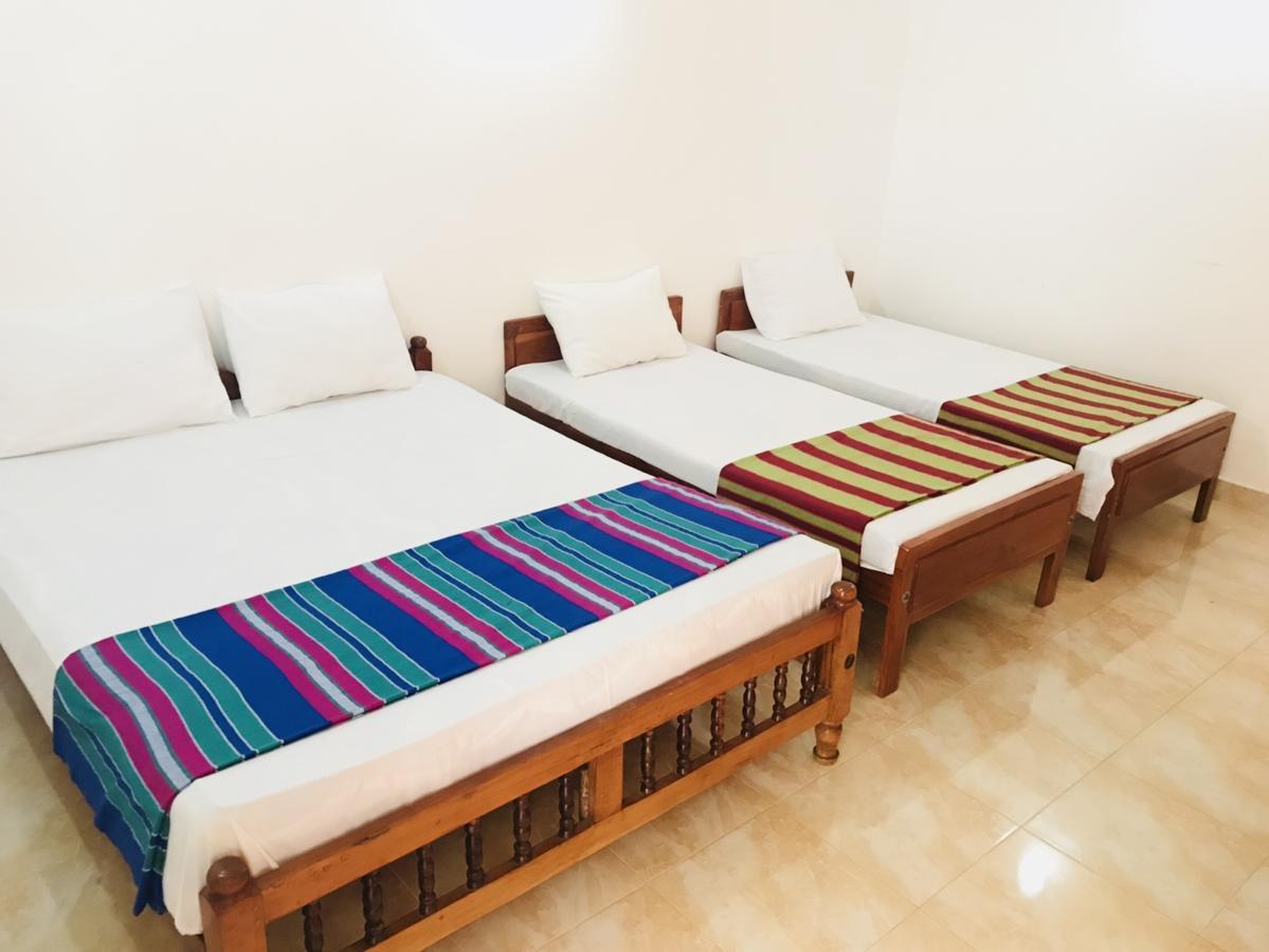 Emarald Holiday Homes Anuradhapura Værelse billede